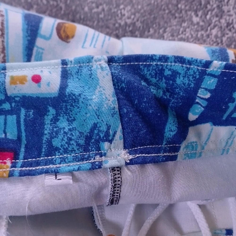 “1977 Star Wars Patchwork Shorts – Featuring Darth Vader, Leia, and More | Boom - Picture 8 of 10